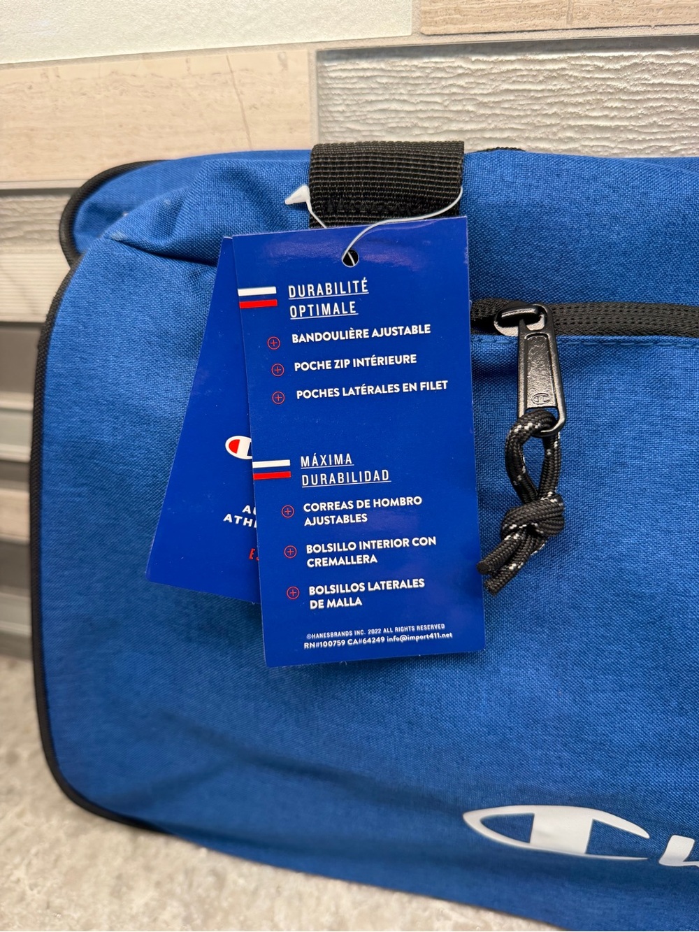 New! Champion Duffle Bag Zipper Closure Removable Shoulder Strap Royal Blue - Picture 5 of 13